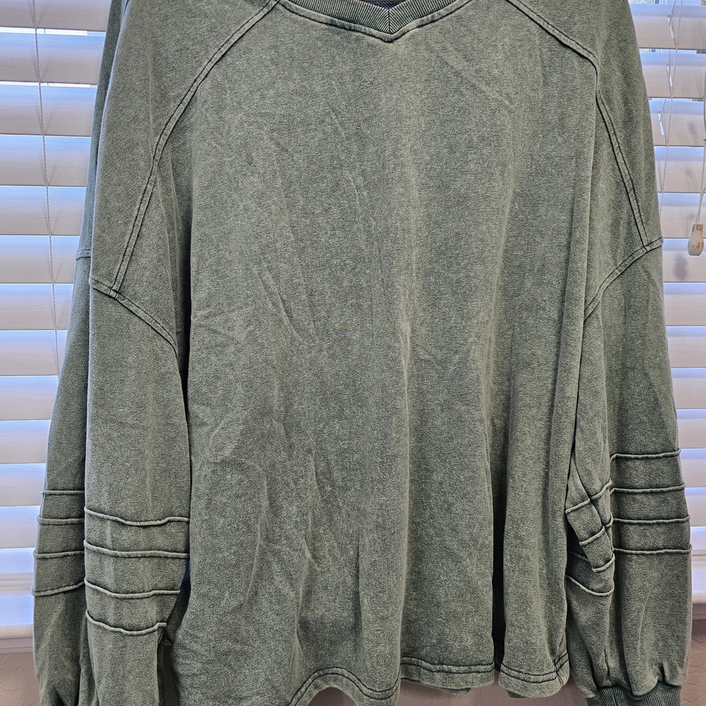 Washed Green V-Neck Pullover Sweatshirt